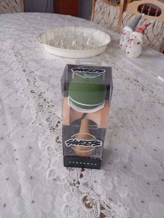 Vând kendama sweets