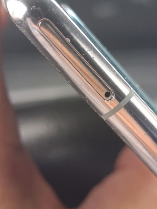 Samsung s10 телефон