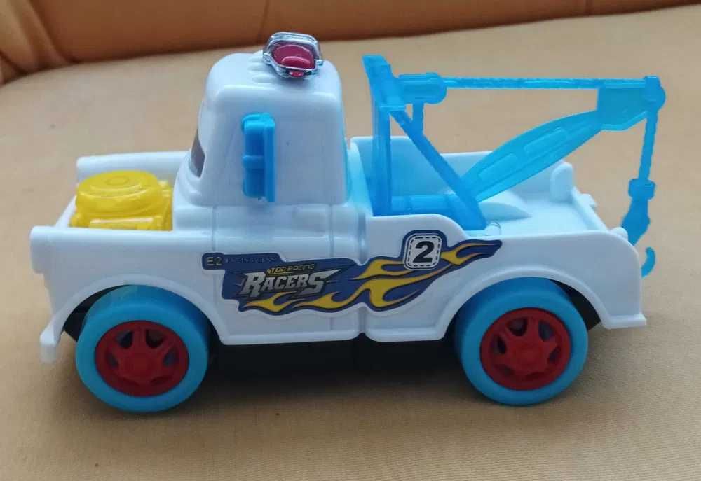 Детска движеща се, светеща и издаваща звуци играчка - камионче кран