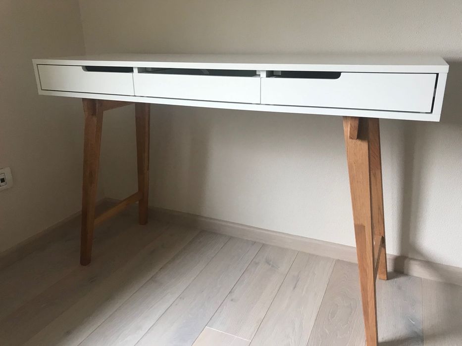 Vand birou Actona (stil scandinav)