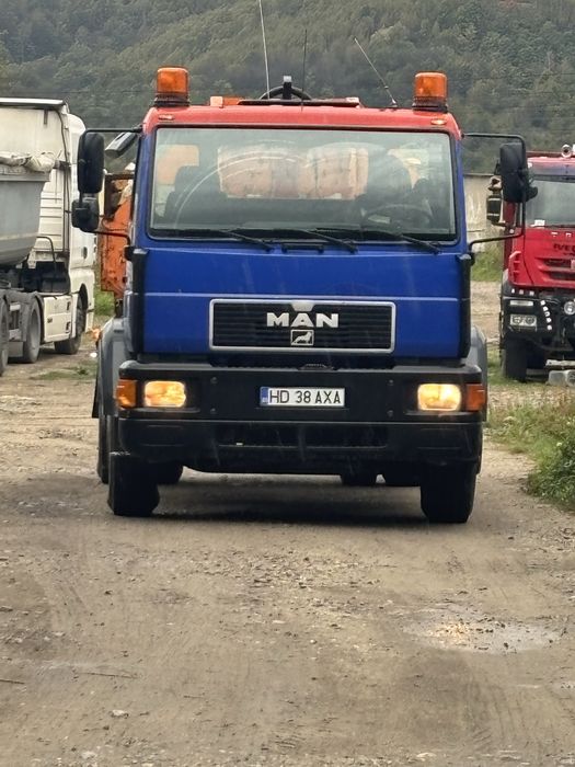 Camion abrolkiper MAN 18t