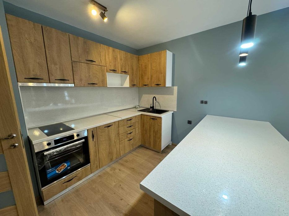 Дава се под наем Двустаен апартамент в София, Витоша - 64 кв.м за 663 € - Снимка #2