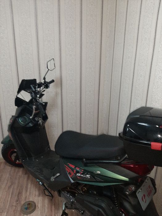 Продам скутер 150 кубов