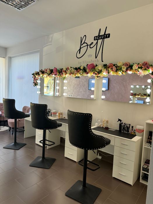 Продавам абсолютно нови бар столове на топ цена