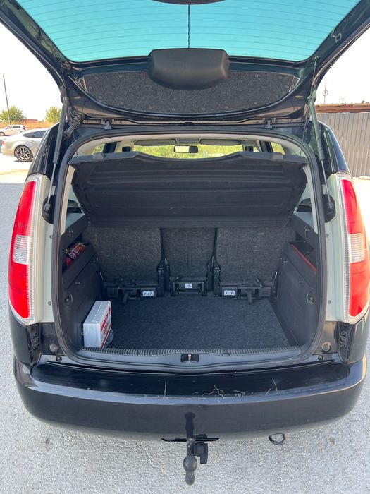 Skoda Roomster 2011