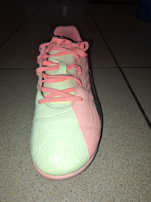 Футболни обувки"Стоножки"