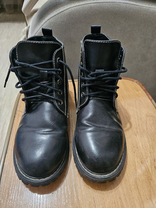 Продам ботинки р.37