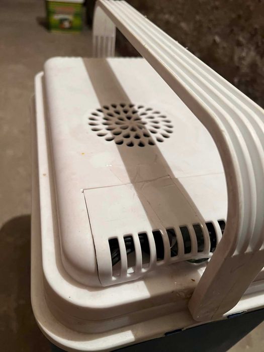 ХЛАДИЛНА ЧАНТА 20л12в и адапрер за 220 в