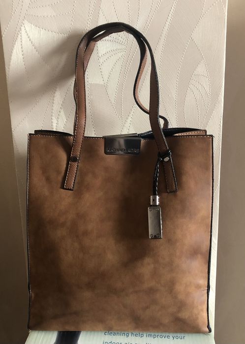 Продаются женские сумки