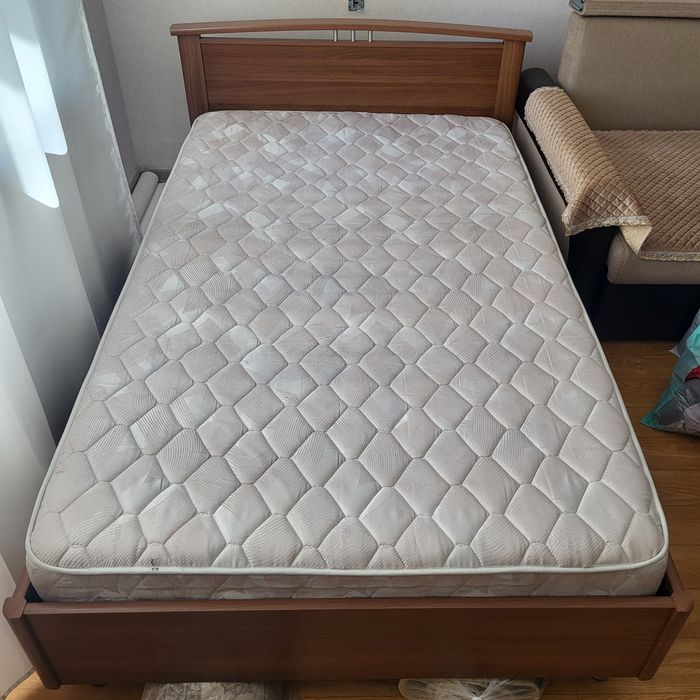 Продам мебельный комплект