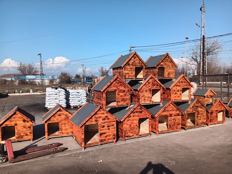 Кучешка къща кучета