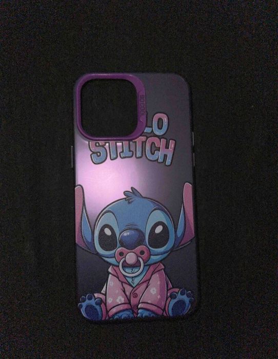 Huse de IPhone cu stitch și simple