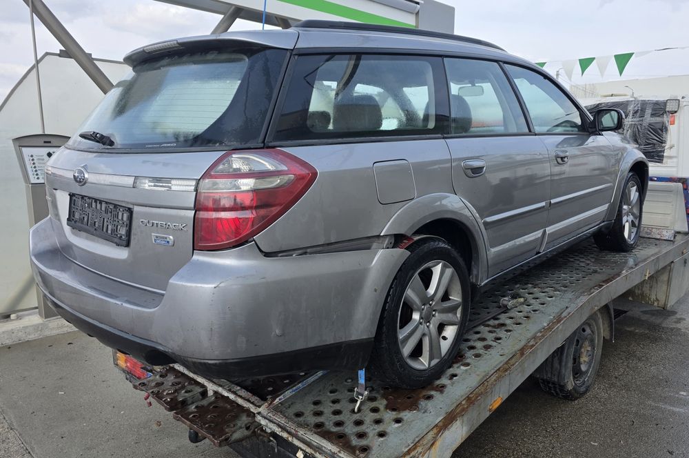 Dezmembrez Subaru Legacy 2.0 d 2010