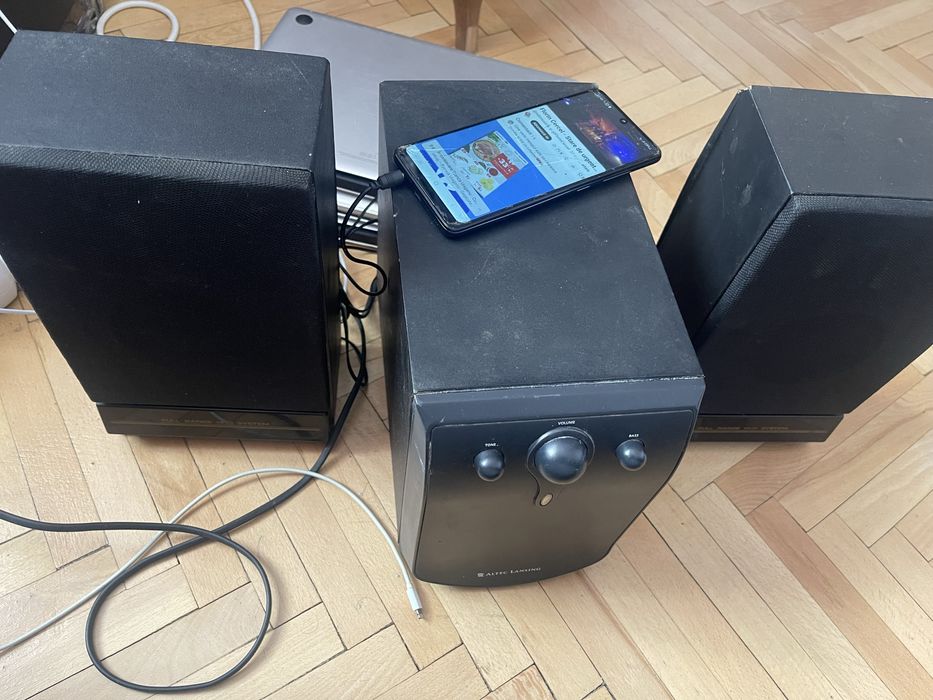 sistem audio 50Hz 40w altec lansing 121i