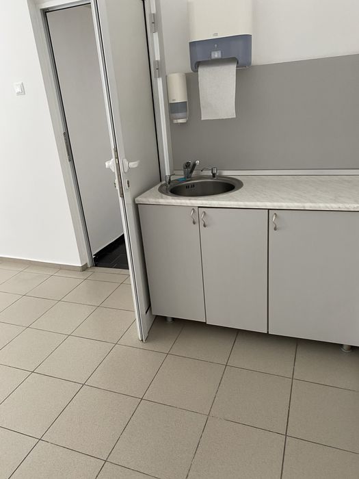 Продавам 3стаен монолит апартамент Кв.Лозенец ,София