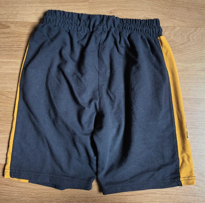 Pantaloni scurți, mărimea L