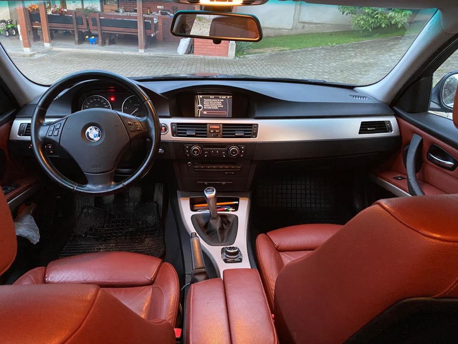 BMW 3 Series 2011 — imagine 4