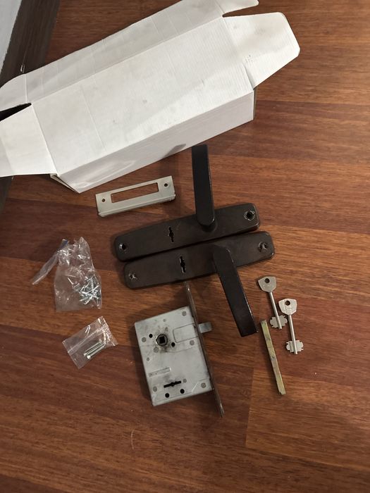 Замок для входной двери