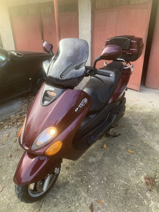 Yamaha majesty 125 мотопед