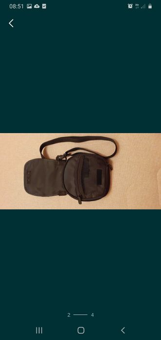 Сумочка-чехол для CD-плейера и дисков.ов