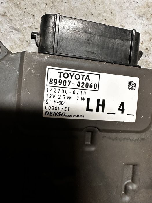 Calculatir far toyota rav 4.cod:89907-42060.
