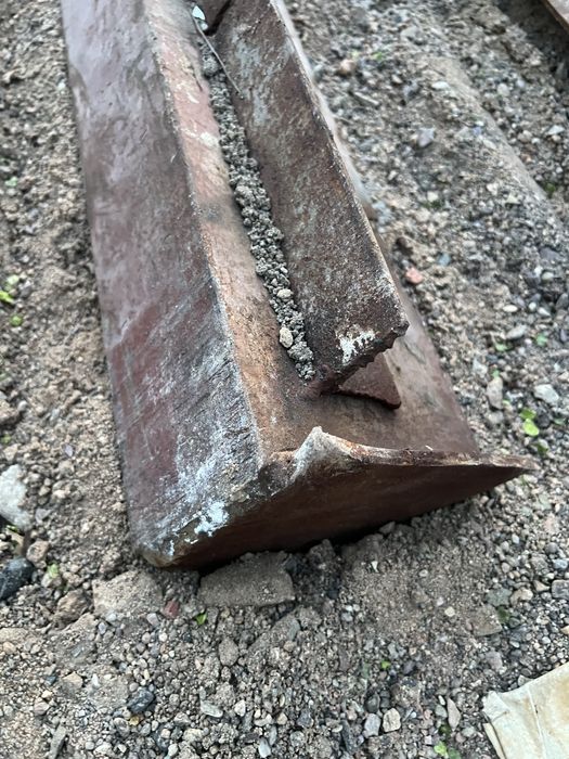 Балка для крышы или стойки