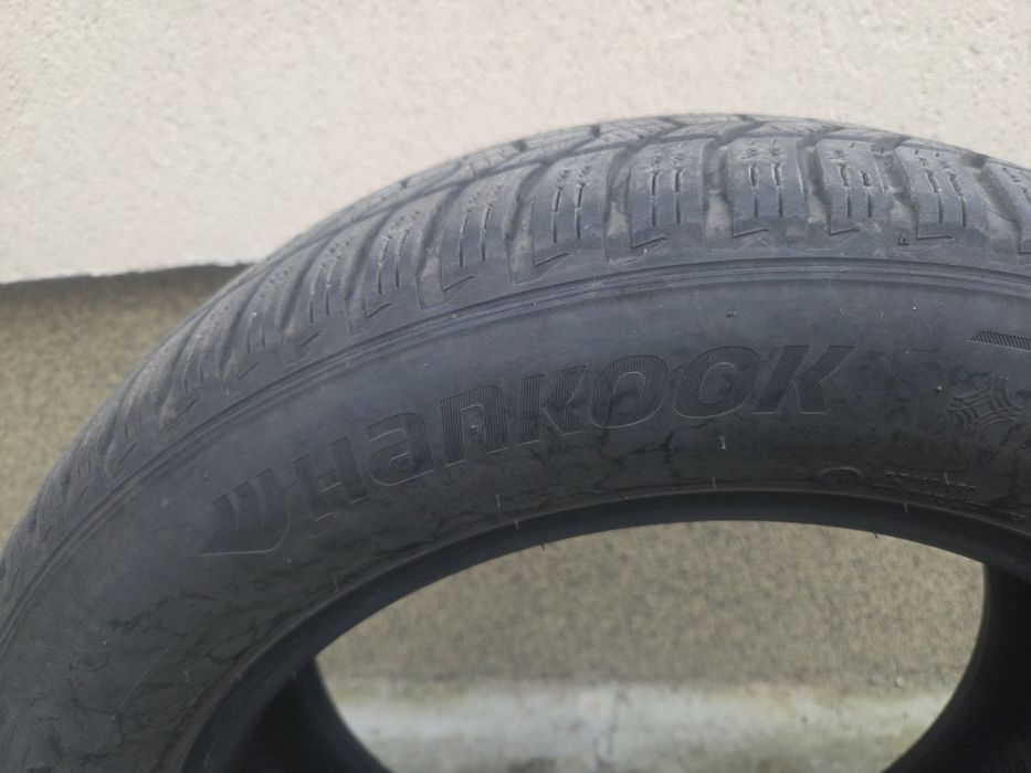 Anvelopa iarna Hankook 215 60 r17