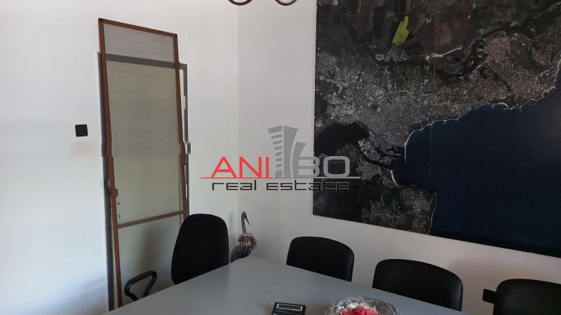 Продава се Тристаен апартамент в Варна, Базар Левски - 60 кв.м за 2167 €/кв.м - Снимка #2