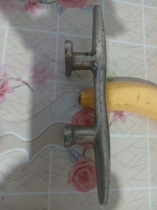 vând un tachet (mare), baba pentru ambarcatiuni