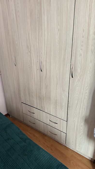 Шифонер сатылады , срочно емес