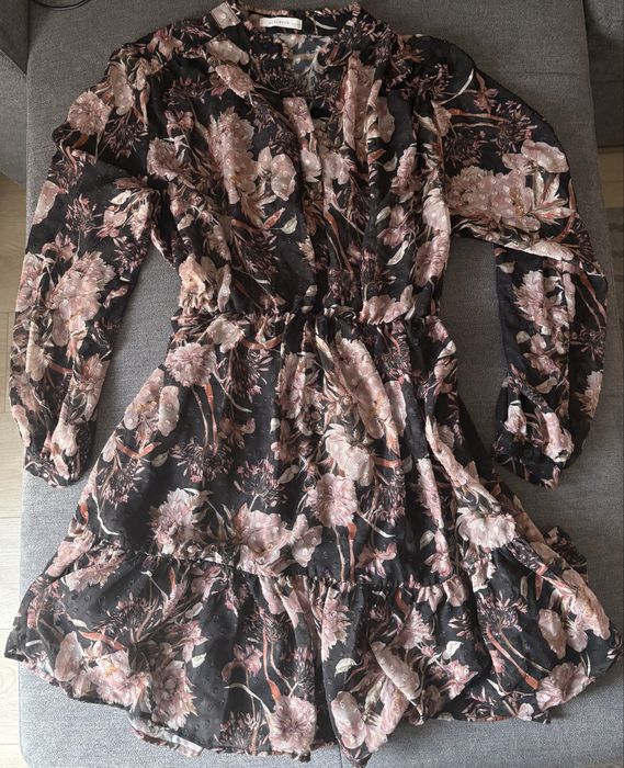 Рокли Reserved с дълъг ръкав разкроени