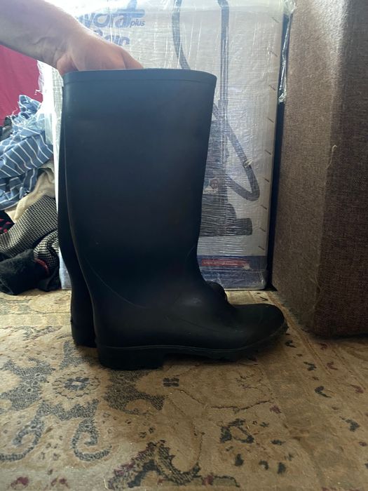 Резиновые сапоги