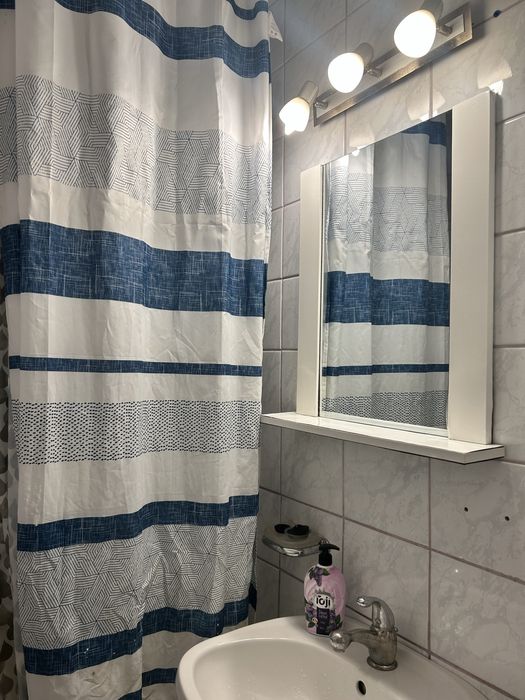 Inchiriez apartament 3 camere