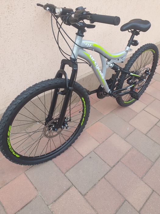 Vand bicicleta brcycles