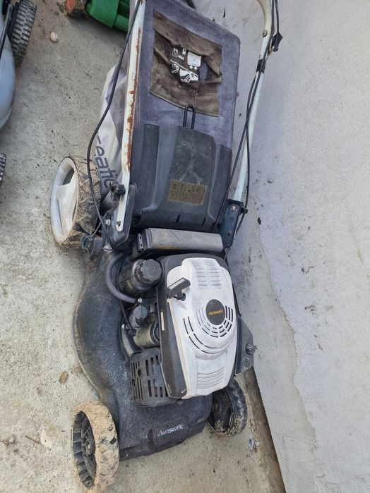 Mașină de tuns iarba adusa din GERMANIA pe benzina cu Tractiune si SAC