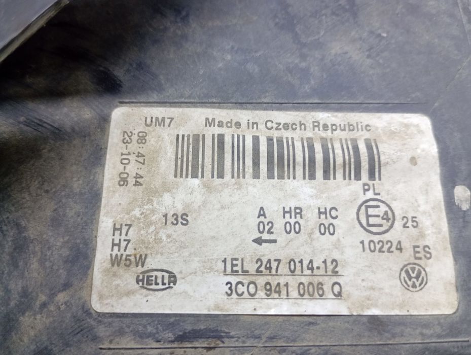 Far dreapta 3c0941006q Volkswagen Passat B6 (2005 - 2010) 2.0 tdi BMR