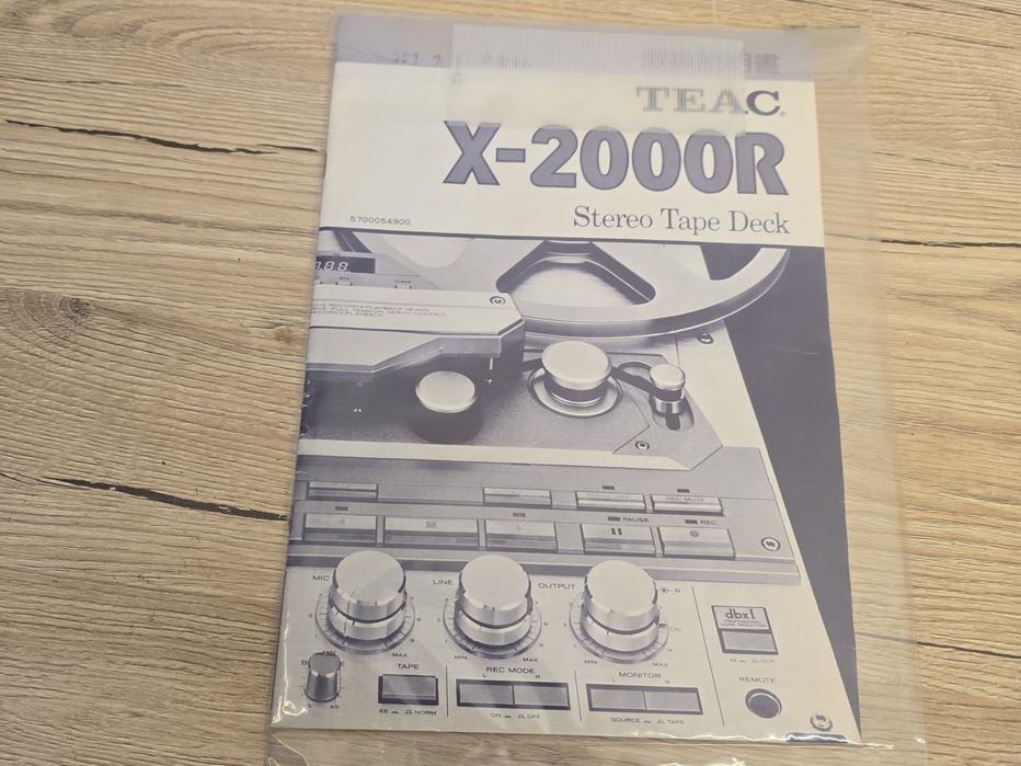 Катушечный магнитофон Teac X2000R
