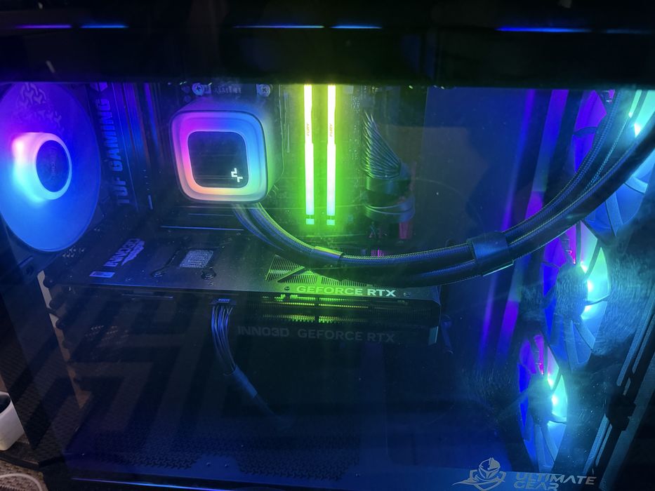Гейминг Компютър AMD Ryzen 7 7800X3D , RTX 5070 12GB , 32 GB DDR5