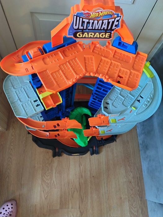 Гараж Hot wheels Ultimate garage