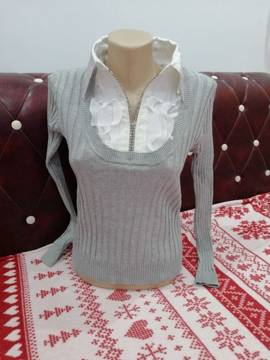 Bluza stil camasa cu volanase