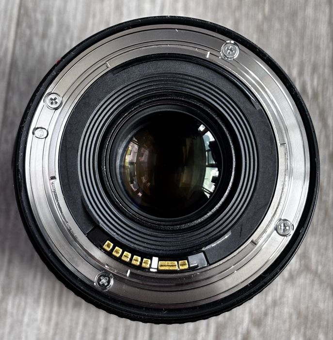 Canon 85mm 16-35mm 4 L USM IS
