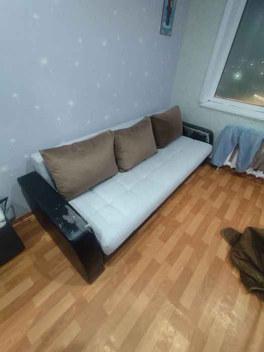 Диван продам диван