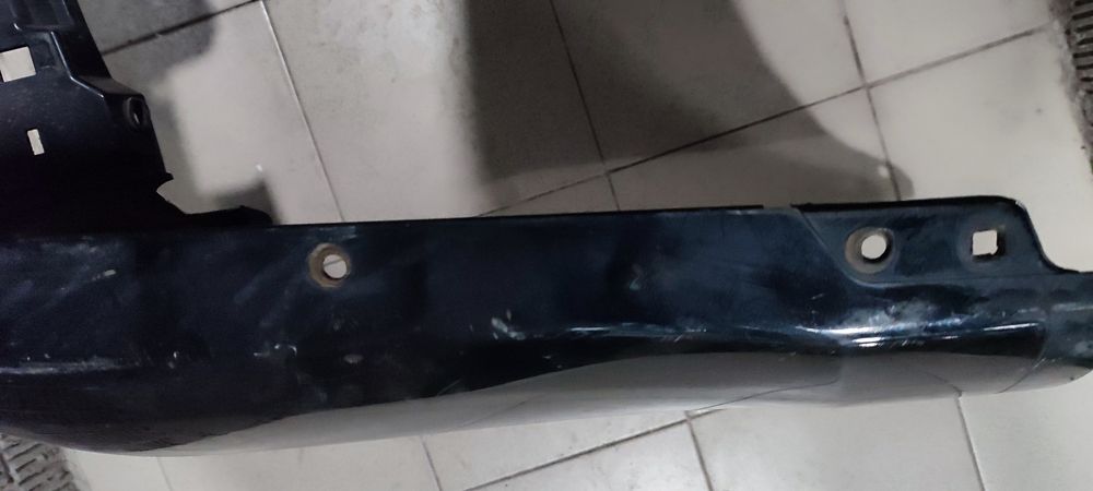 Задний бампер LC200 оригинал б/у