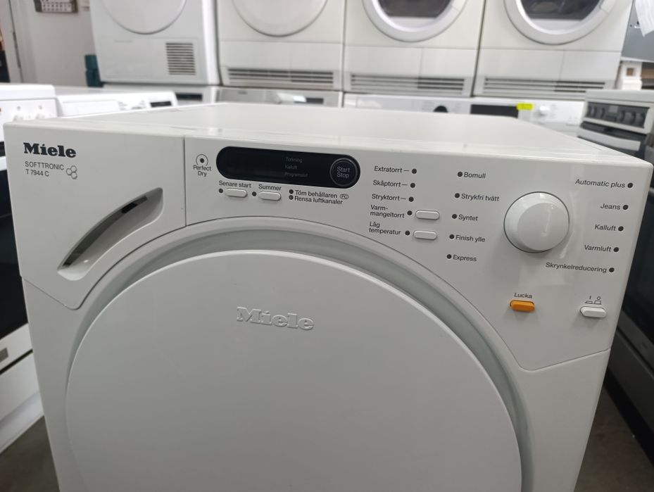 Сушилня Miele T7944C Пчелна пита 7 кг