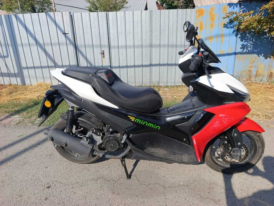 Скутер MIN-MIN 150 куб.