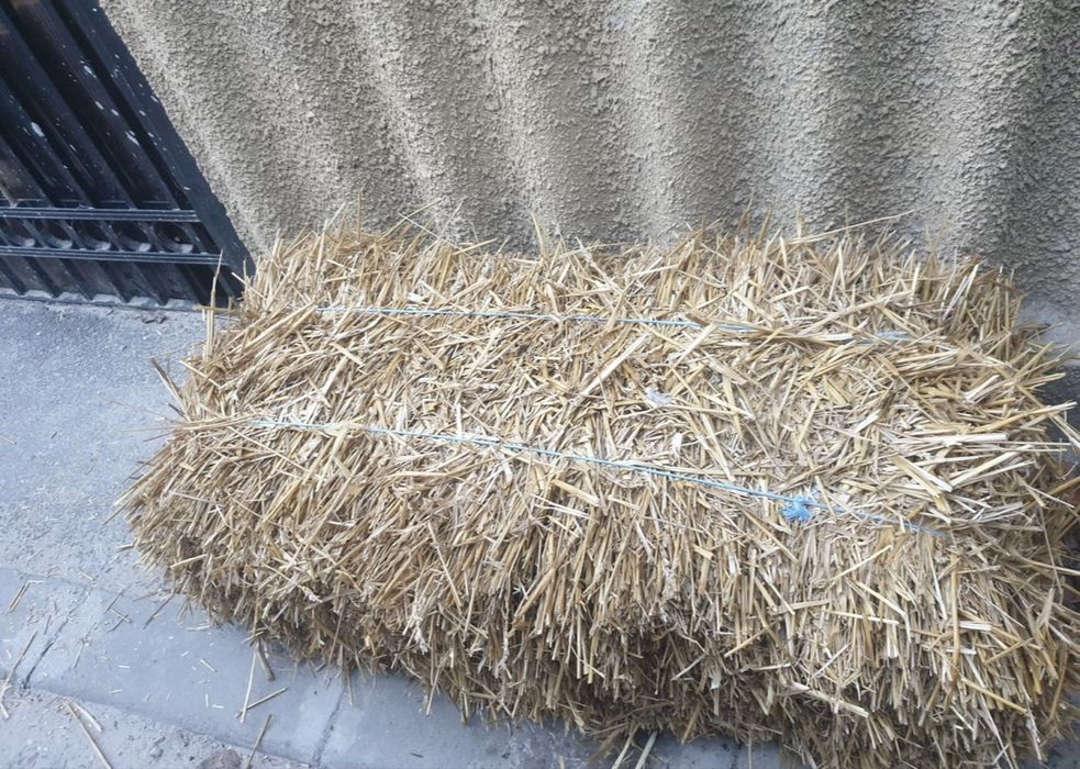 Baloti de paie infoliati