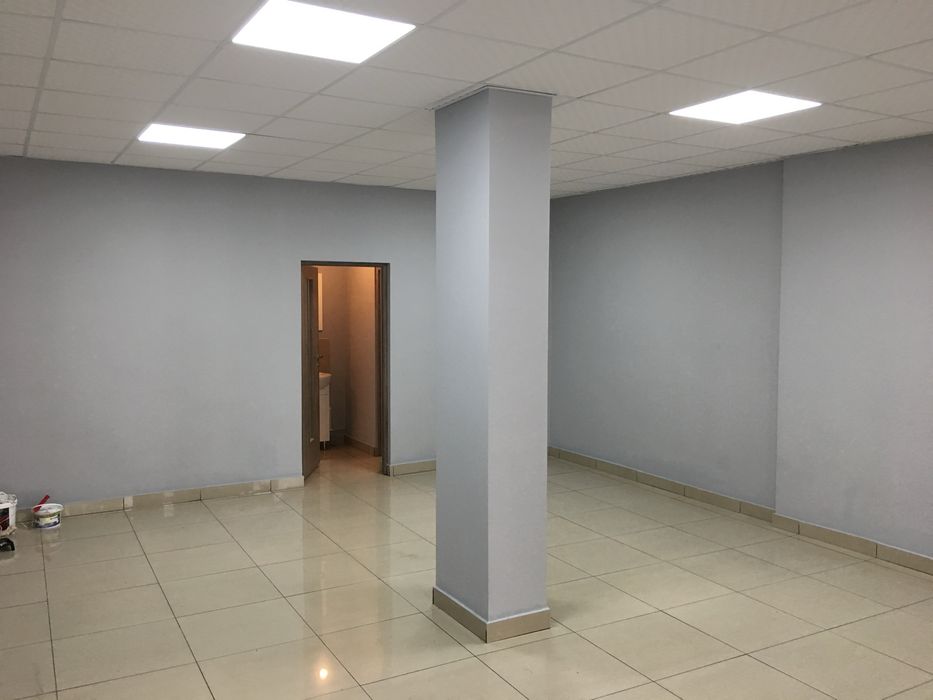 De inchiriat spatiu comercial