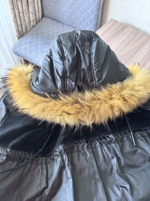 Продам детский зимний пуховик