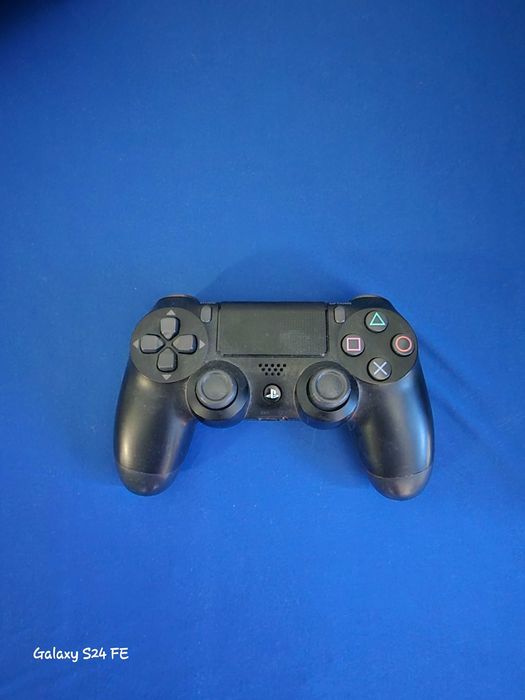 Playstation 4 + игри