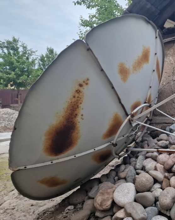 Продам спутниковую тарелку SVEC.